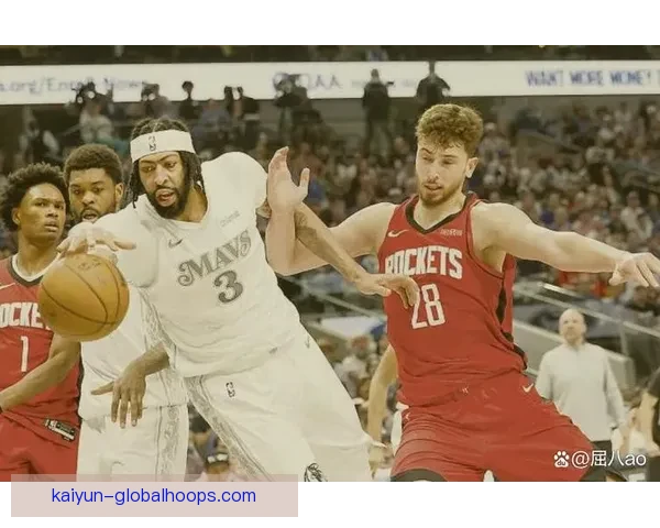 戴维斯近期持续展现出色状态，引发外界对其职业高光时刻的热议