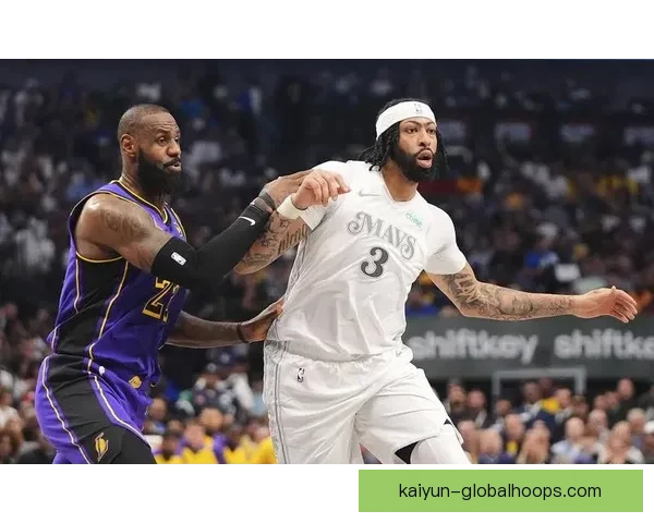 戴维斯在新赛季中防守覆盖范围持续提升，表现备受关注